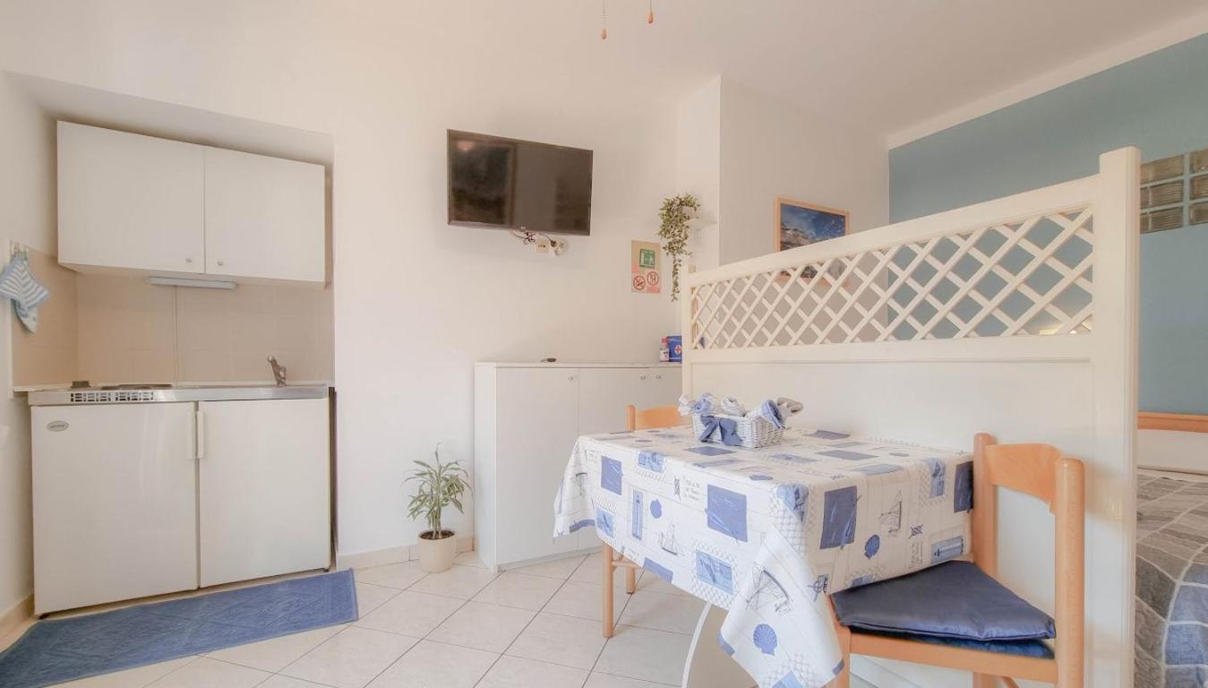 Alma One Apartman Novigrad Istria Kültér fotó