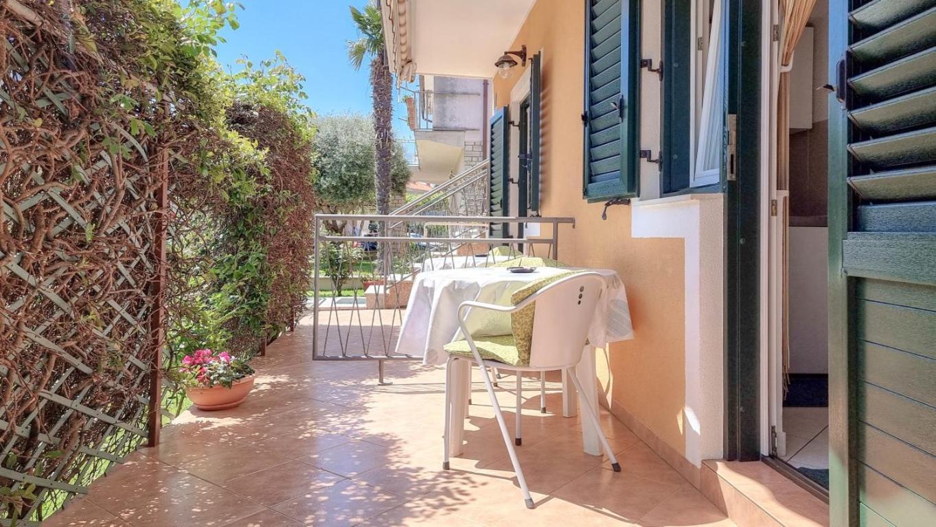 Alma One Apartman Novigrad Istria Kültér fotó